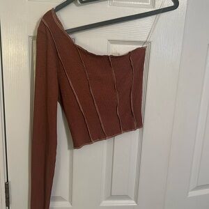 Women’s one shoulder long sleeve top